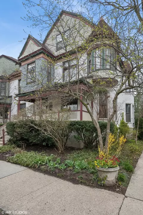1101 Maple Ave, Evanston, IL 60202
