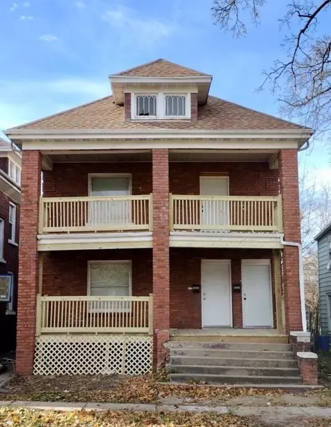606 Woodlawn Ave, Rockford, IL 61103