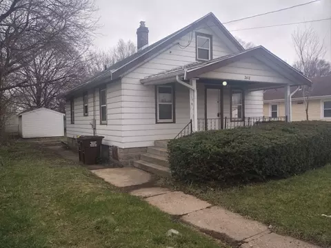 2618 Kinsey St, Rockford, IL 61108
