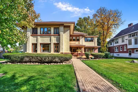 3131 Wisconsin Ave, Berwyn, IL 60402