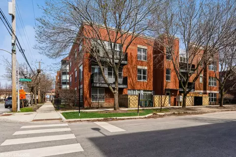 1752 W Maypole Ave #101, Chicago, IL 60612