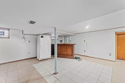 Kitchen - 1238 E 71st Pl, Chicago, IL 60619 photo 4 of 5