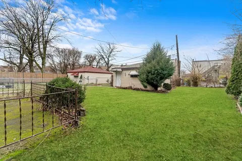 Exterior - 1238 E 71st Pl, Chicago, IL 60619 photo 5 of 8