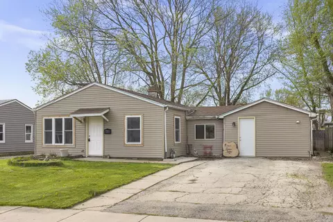 2300 Cypress Ln, Joliet, IL 60435