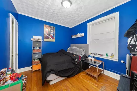 Bedroom - 7448 N Artesian Ave, Chicago, IL 60645 photo 3 of 5