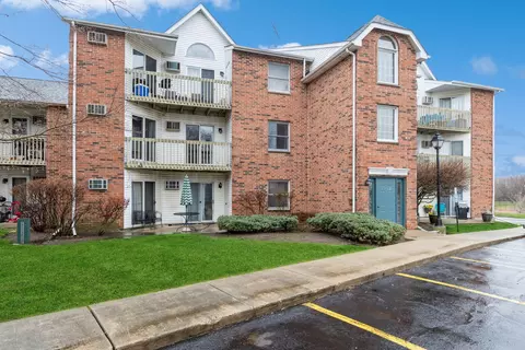 1362 Cunat Ct #2C, Lake In The Hills, IL 60156