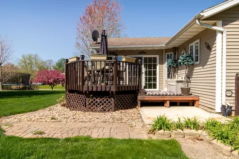 Exterior - 120 N Gadwall Ln, Downs, IL 61736 photo 2 of 4