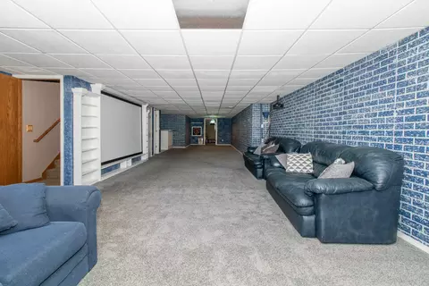 Living - 120 N Gadwall Ln, Downs, IL 61736 photo 8 of 10