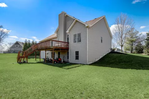 Exterior - 5304 Joseph Cir, Johnsburg, IL 60051 photo 12 of 16