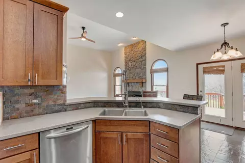 Kitchen - 5304 Joseph Cir, Johnsburg, IL 60051 photo 4 of 7