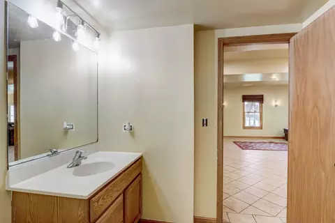Bath - 5304 Joseph Cir, Johnsburg, IL 60051 photo 7 of 7
