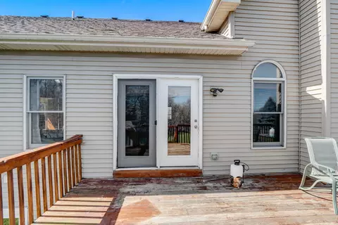 Exterior - 5304 Joseph Cir, Johnsburg, IL 60051 photo 6 of 16