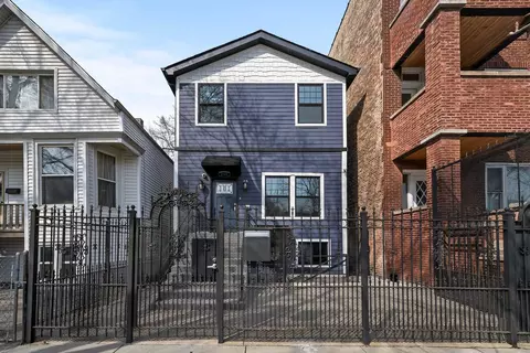 2926 W Fletcher St, Chicago, IL 60618