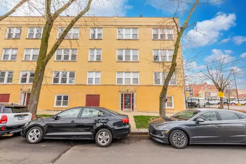 3214 W Berteau Ave #2, Chicago, IL 60618