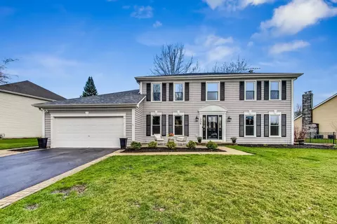 1736 Loran Dr, Geneva, IL 60134