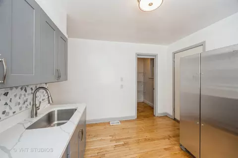 Kitchen - 6339 S Artesian Ave, Chicago, IL 60629 photo 1 of 3