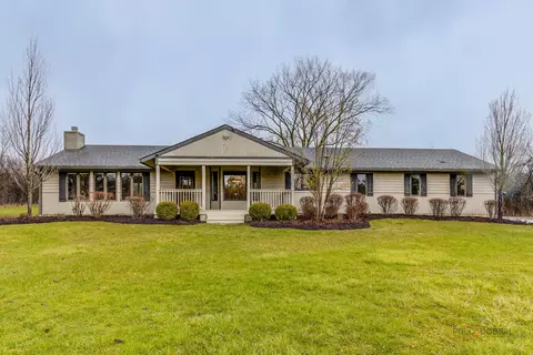 106 Indian Ridge Rd, Mettawa, IL 60045