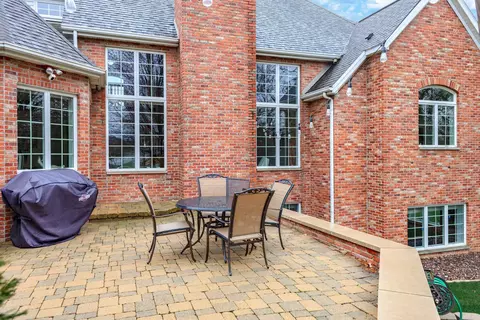 Exterior - 1 Tangle Oaks Ct, Bloomington, IL 61705 photo 5 of 9