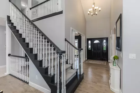 Entry Way - 1 Tangle Oaks Ct, Bloomington, IL 61705 photo 1 of 6