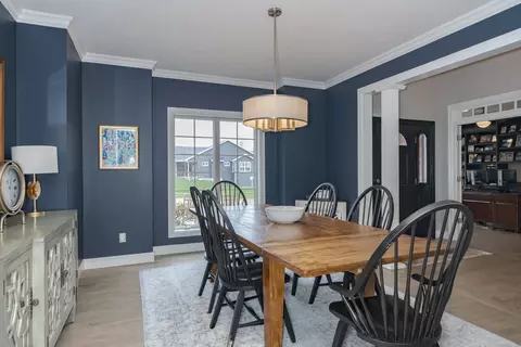Dining - 1 Tangle Oaks Ct, Bloomington, IL 61705 photo 2 of 3