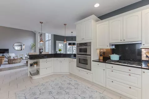 Kitchen - 1 Tangle Oaks Ct, Bloomington, IL 61705 photo 5 of 6