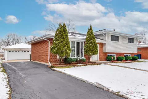 608 Arlene Dr, Wood Dale, IL 60191