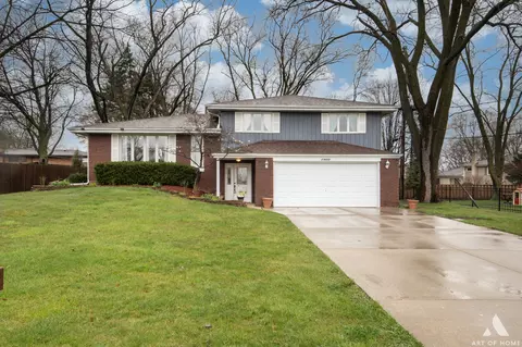 21 W200 Tee Ln, Itasca, IL 60143 photo 1