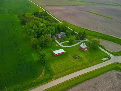 View/Area - 3396 E 22nd Rd, Ottawa, IL 61350 photo 2 of 10