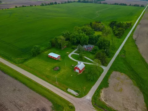 View/Area - 3396 E 22nd Rd, Ottawa, IL 61350 photo 1 of 10