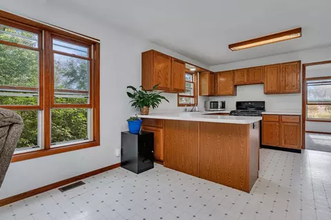 Kitchen - 3396 E 22nd Rd, Ottawa, IL 61350 photo 5 of 5