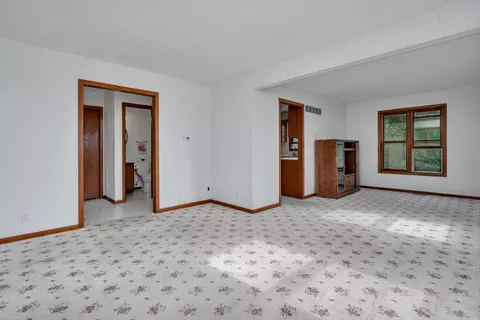 Living - 3396 E 22nd Rd, Ottawa, IL 61350 photo 1 of 5