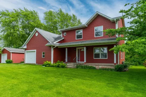 Exterior - 3396 E 22nd Rd, Ottawa, IL 61350 photo 2 of 9