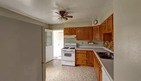 Kitchen - 477 Martin St, Dixon, IL 61021 photo 2 of 2