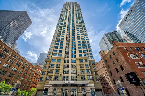440 N Wabash Ave #1010, Chicago, IL 60611