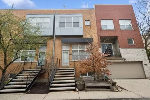 1811 N Rockwell St #O, Chicago, IL 60647