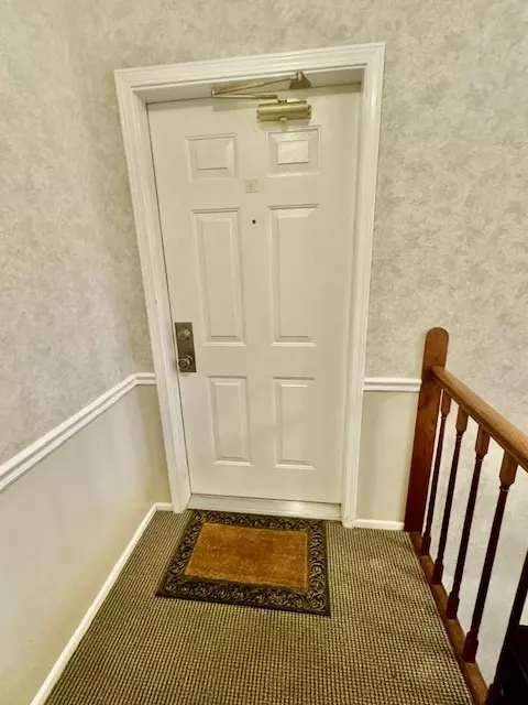 Exterior - 1406 Tulip Ct #D2, Wheeling, IL 60090 photo 3 of 3