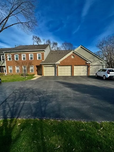 Exterior - 1406 Tulip Ct #D2, Wheeling, IL 60090 photo 2 of 3