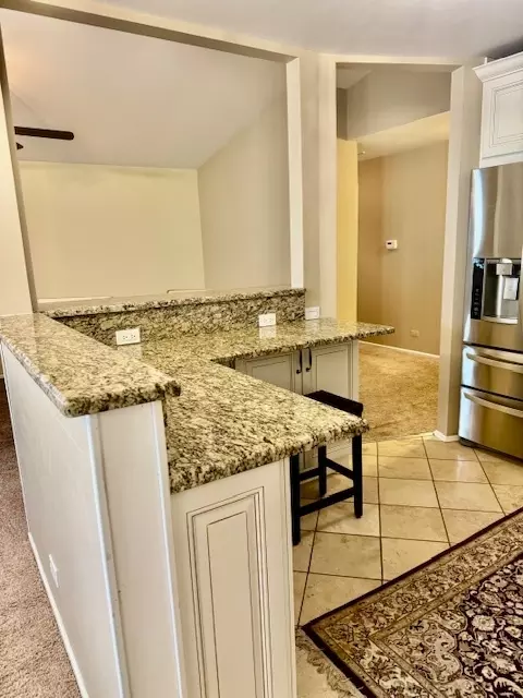 Kitchen - 1406 Tulip Ct #D2, Wheeling, IL 60090 photo 3 of 5