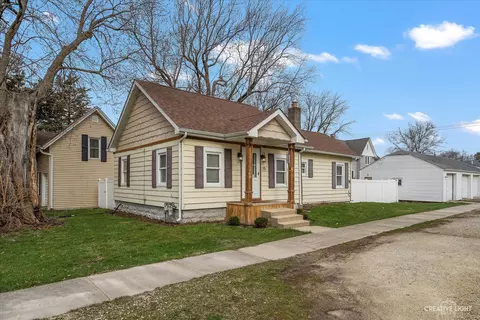 Exterior - 115 Summer St, Maple Park, IL 60151 photo 2 of 6