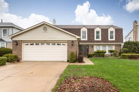 44 E Canterbury Ln, Buffalo Grove, IL 60089