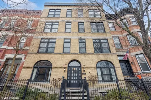 2220 N Sedgwick St #204, Chicago, IL 60614