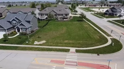 1205 Churchill Rd, Mahomet, IL 61853