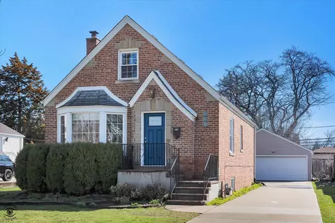 311 Lincoln St, Glenview, IL 60025