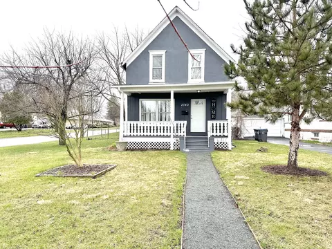 2740 Elisha Ave, Zion, IL 60099