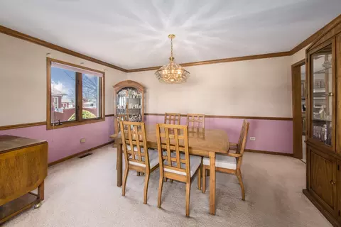 Dining - 10501 Dickens Dr, Mokena, IL 60448 photo 1 of 2