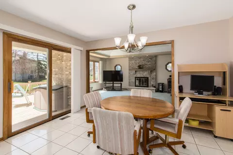 Dining - 10501 Dickens Dr, Mokena, IL 60448 photo 2 of 2