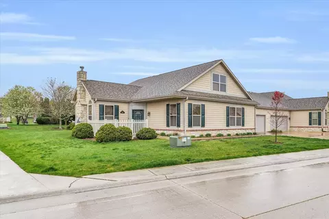 2729 Jt Coffman Dr #2729, Champaign, IL 61822