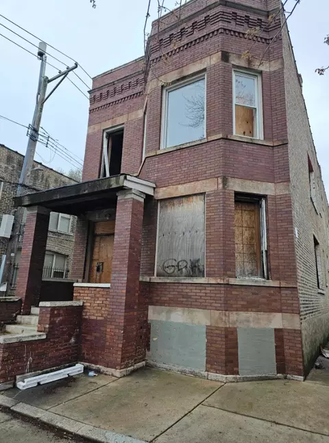 6242 S Honore St, Chicago, IL 60636
