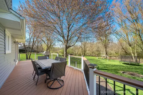 Exterior - 38 W400 Arrowmaker Pass, Elgin, IL 60124 photo 4 of 17