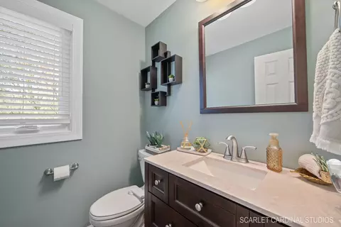 Bath - 38 W400 Arrowmaker Pass, Elgin, IL 60124 photo 1 of 5